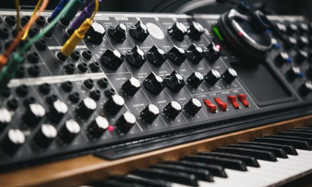 The Synth Spell: How Pads Shaped the Sound of Lounge