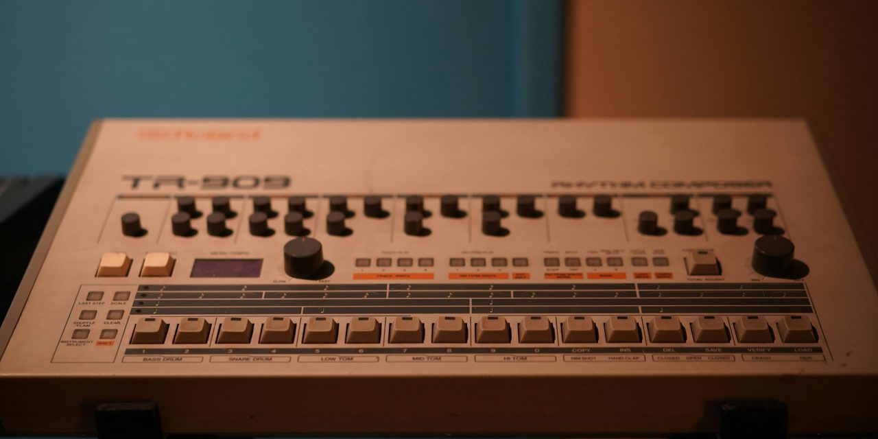 Benefits of Using Vintage Drum Machines