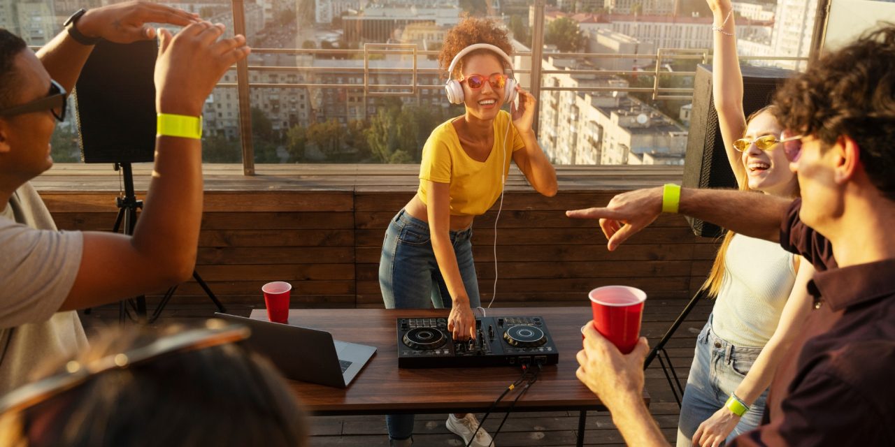 Chillhop Essentials Live – When Lo-Fi Left the Bedroom