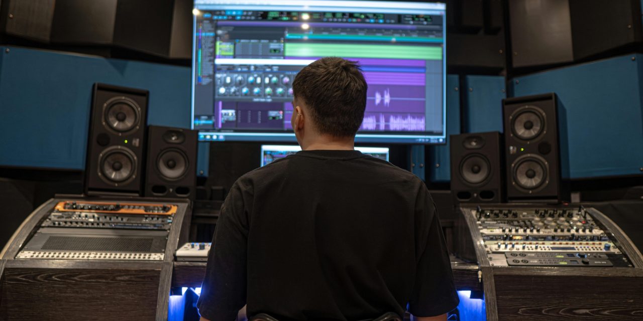 Anatomy of the Perfect Loop: Where Rhythm Meets Resonance