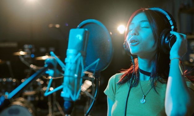 Fundamentals of Whispering Groove and Vocal Range