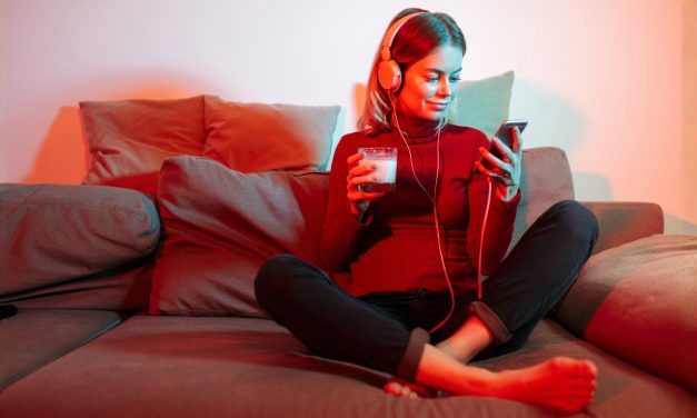 The Impact of Technology on Lounge Music and Ambient Sound Design