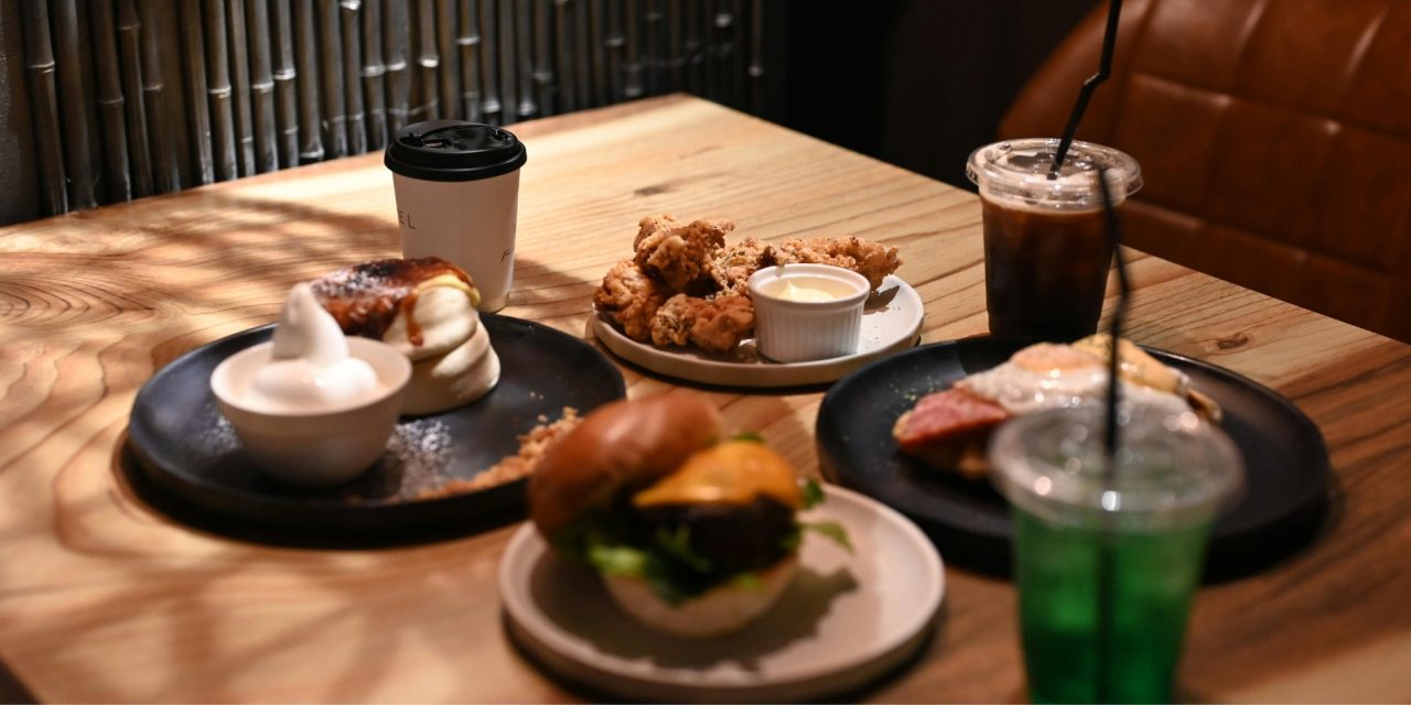 Why Food and Drinks Set the Tone in Any Great Lounge Night