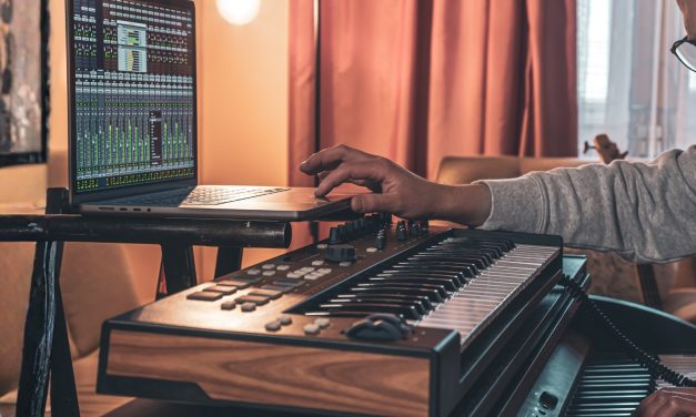 Late-Night Keys: Turning a Simple 2-Chord Idea into a Cinematic Lounge Loop (Part 1)