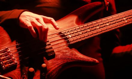 Lounge Guitar Tone Starts Here: Intonation Essentials for Smooth Chord-Melody