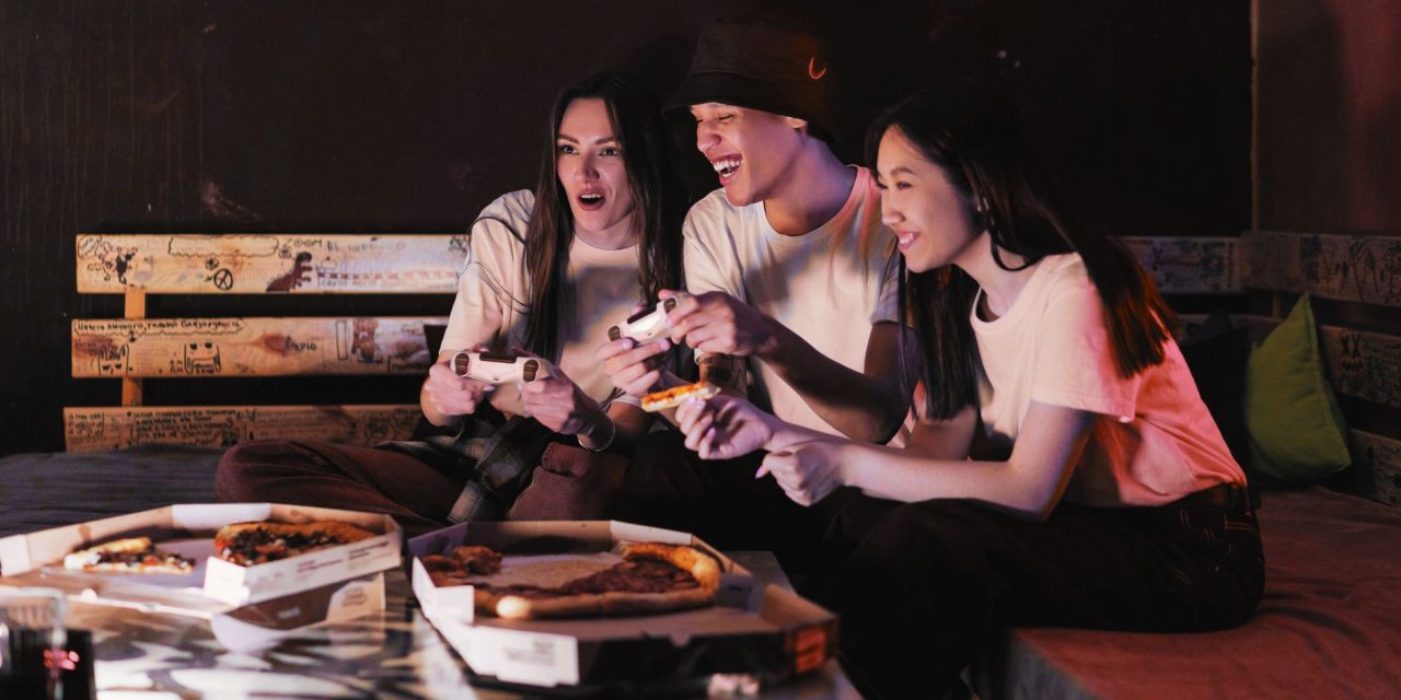The Best Lounge Night Activities for a Fun and Relaxing Evening